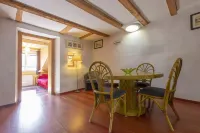 Le Warens - nice apartment in the heart of the old town