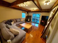 Mountain Retreat Masthope-Ski-Boat-Swim. Walk to ski slopes-pools - Pet Friendly