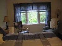 3 Bedroom House in Rural Setting but close to Iowa City/Solon