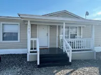 "Cozy Times" less than 10 minutes from Lake Texoma and Choctaw Casino Hotel dekat Uptown Durant Center