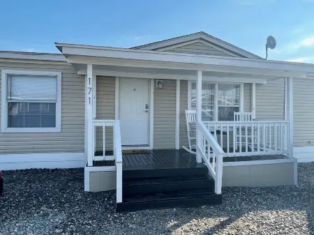 "Cozy Times" less than 10 minutes from Lake Texoma and Choctaw Casino