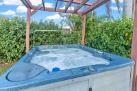 Beachy Places, Hot tub, Pool, Beach