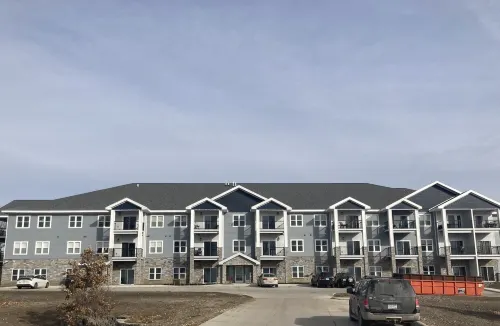 Cozy Lake View Condo Hotels in Storm Lake