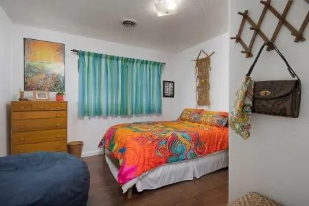 RT 66 mid-Century home with hip-retro vibes. Отели в г. Поттер