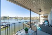 The Lookout - Lake Views, Swim, Fish, & More!