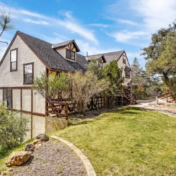 Big 5bd Julian Country Home! 5min to downtown Julian, wineries, hiking.