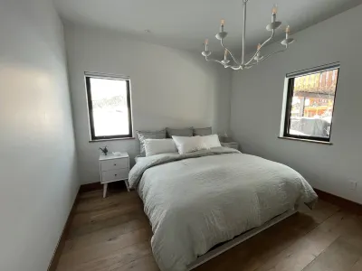 Brand New! Modern Organic Chalet Minutes from Town and the Resort Hotels near Kebler Pass