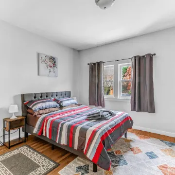 Modern 2BHK - 15 mins bus ride to Time Square, NYC