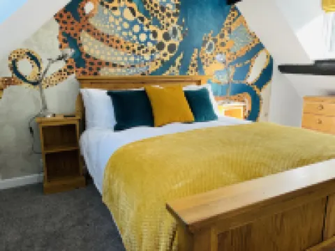 Amazing Sea Views Set in 7 Acres of Fields Dog Friendly on the Welsh Coast Path. Hotels in Nefyn