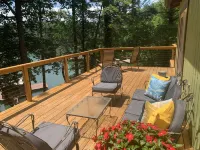 Lakefront Pet friendly with Hot Tub & Private Dock