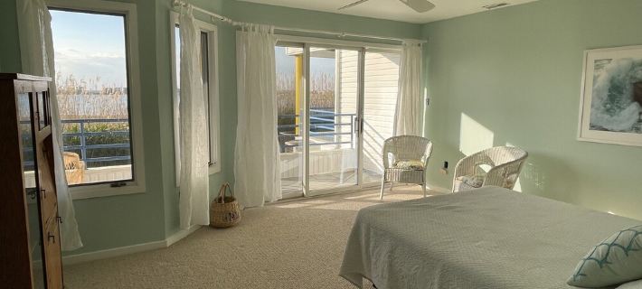 Bayside Retreat with Fabulous Views, Short walk to the Beach, Marvelous Sunsets ブリゲンティーンのホテル