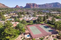 3 Bedrooms, Sleeps 7, Pool/Spa, Tennis/Pickleball, Red Rock Views, Restaurants