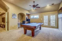 Family Resort with Pool, Spa, Theater, Game Room on Golf Course!