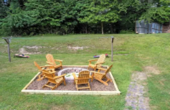 5Min to Lake, 20Min to NRG, Hot Tub, Fire Pit, BBQ. Quiet&Secluded. Pet Friendly Hotels in Wilderness