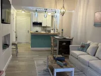 Stylish 2nd floor Ocean Edge condo Hotels in Brewster