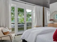 Designer Luxury on Smith Lake/Pool/5BR/3BR/Steps to Water! Hotels in Winston County
