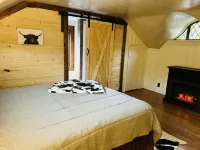 FISHING, FIREWOOD/ FISHING POLES PROVIDED,Trails, firepit, 100 acres