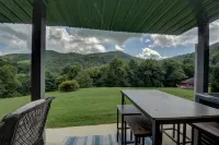 Golden Bear- lovely one bedroom with fireplace
