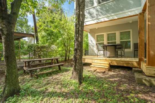 Charming Townhouse in Downtown Waco!