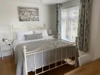 Perfect for beach & nature reserve walks all year round