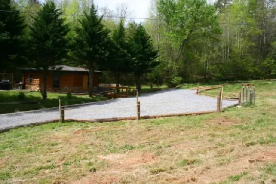 A cozy, romantic cabin perfect for couples.Pets are always welcome, owners too!