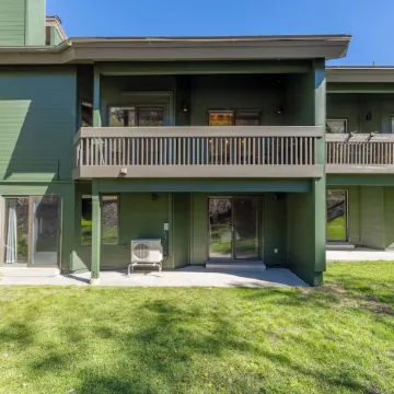 Cozy Lakeside Deer Valley 3+ bdrm/Sleeps 8