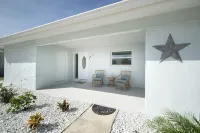 ---NEWLY RENOVATED---Heated Pool, Extra Cozy, Half Mile From Downtown Cape Coral