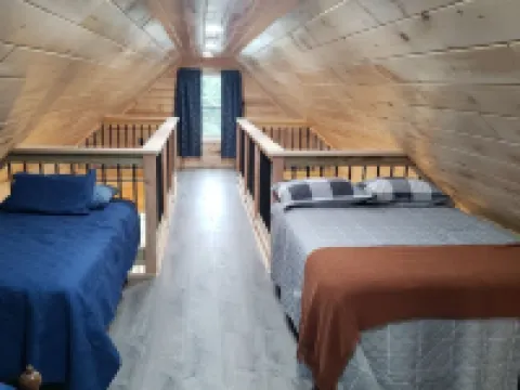 Bear Cabin: Charming 2-bedroom cabin with WiFi, AC in marvelous Sebec 皮斯卡特奎斯縣酒店