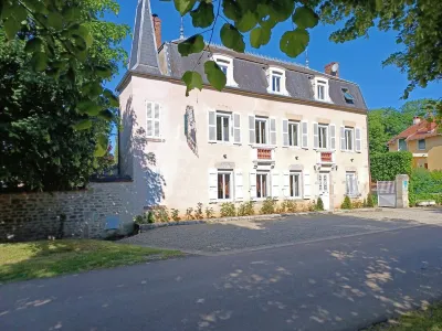 Le Relais de Vézelay Hotels in der Nähe von Montmarte