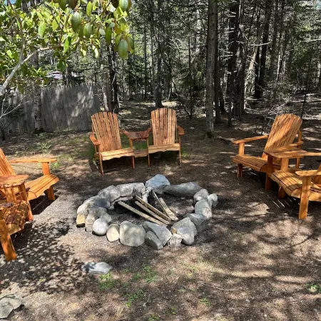Luxury 3/2, Wheelchair Access, Hot Tub+Lift, Yard, Fireplace Walk to Lighthouse