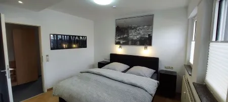 MW vacation apartment in Höxter / Weserbergland directly on the Weser. Отели в г. Хёкстер