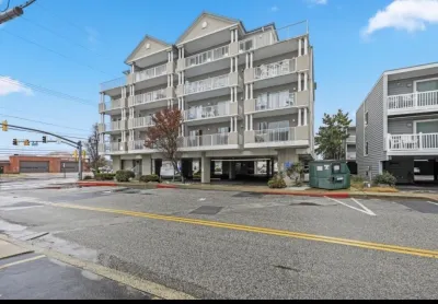 Beach view- large family friendly 3 Bedroom condo Hotel a 