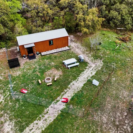 Tiny Cottage - Hill Country