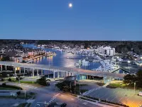 Joshua2 on the Boardwalk with Spacious 3 Bedrooms, 2 Bths, Kitchen & Indoor Pool