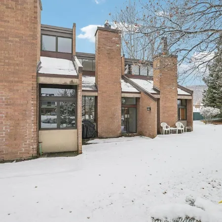 Steps Park City Mountain with private hot tub