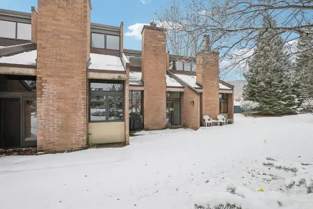 Steps Park City Mountain with private hot tub