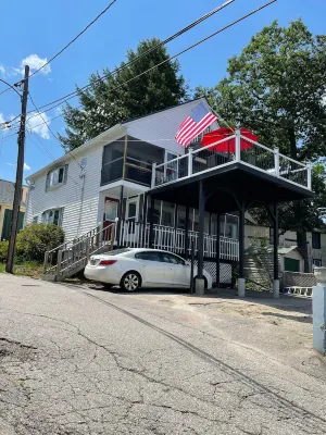 Weirs Beach - PRIME LOCATION!!!