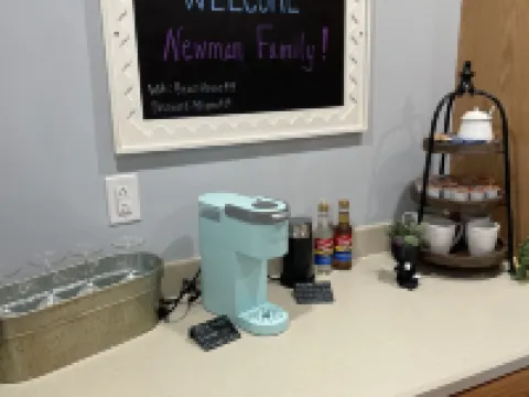 Huron Lake House Getaway at Old Homestead Beach = Beach & Chill Hoteles en Municipio de Huron