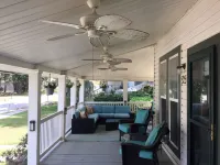 The Rose on Lakeside Mount Dora-Umatilla4 Bedrooms 2 1/2 bathrooms Sleeps 10