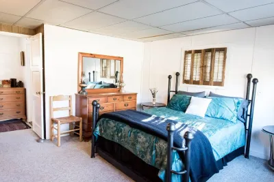 Historic Date Creek Ranch  -Horse stalls available- 박스 캐년 주변 호텔