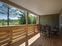 Private Hot Tub! KING Size Bed Traverse City 18 miles *Crystal Mountain 17 miles Hotels in Interlochen