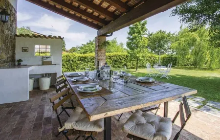 Capriva Del Friuli: House / Villa - Capriva del Friuli Отели в г. Capriva del Friuli