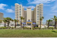 Luxury Oceanfront Condo in Daytona Beach Shores with Gorgeous Views! 4BR, 3BA