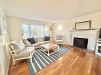 Updated 4Br Close to Downtown Chatham, Beaches, Bike Path & Tennis Pickleball Hotels in Chatham