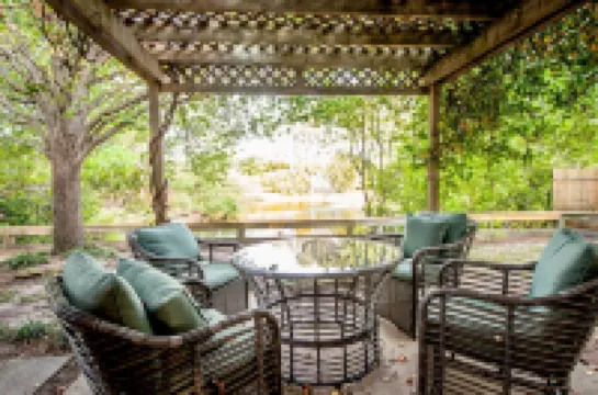 Ranch near beaches, downtown, Shem Creek, Old Village