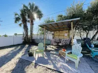 Beach get away with direct neighborhood beach access (pet friendly.