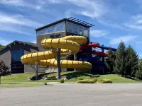 Lake Harmony/Split Rock Retreat -  Family Friendly - 2 Living Spaces