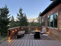 Solar Powered Peaceful Mtn Retreat~Fire Pit~Ev Charger~Cornhole~Foosball~AC