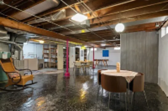 Mid Century ranch central to everything!