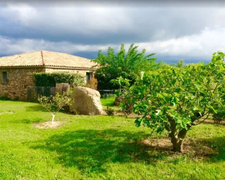 Rosumarinu Apartment Hotels in Figari